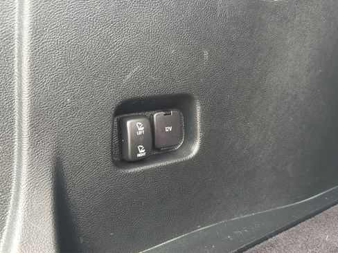 Used 2019 Ford Edge Titanium AWD/4WD image 19