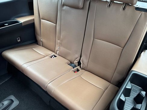 New 2026 Toyota Grand Highlander AWD Hybrid image 17
