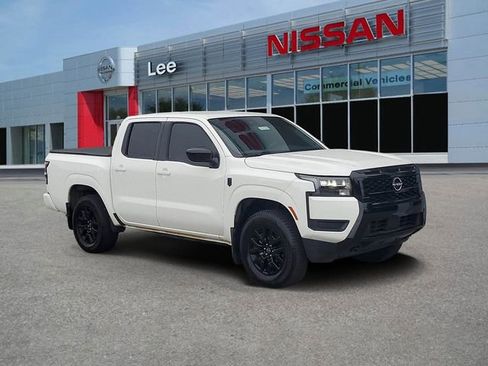 Certified 2026 Nissan Frontier SV w/ All-Weather Content Package AWD/4WD image 1
