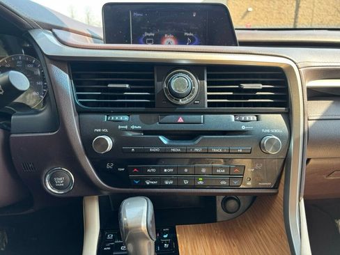 Used 2019 Lexus RX 350L FWD w/ Premium Package image 26