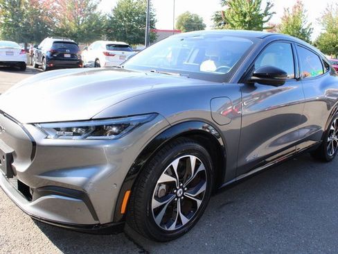 Used 2021 Ford Mustang Mach-E Premium image 7