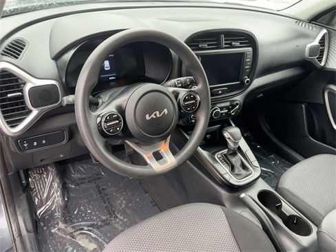 Used 2024 Kia Soul LX w/ Option Group 015 image 11