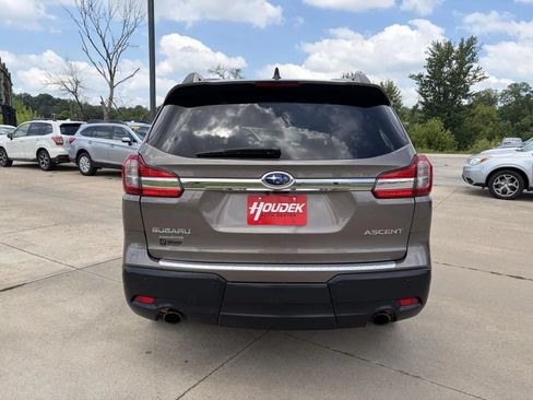 Used 2021 Subaru Ascent Premium w/ Convenience Package AWD/4WD image 7