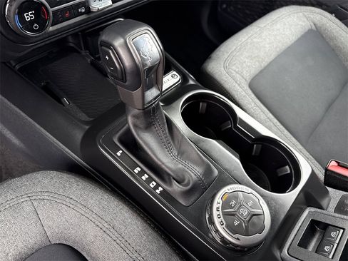 Used 2025 Ford Bronco Big Bend image 31