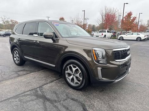 Used 2022 Kia Telluride EX image 9
