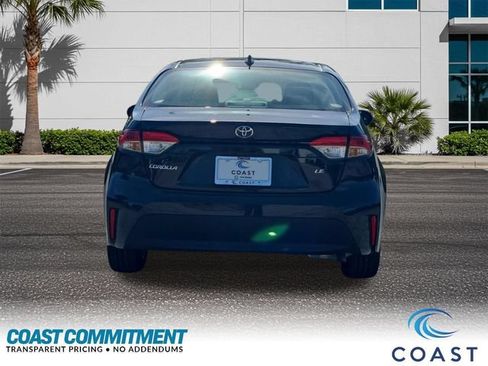 Used 2025 Toyota Corolla LE w/ LE Premium Package FWD image 7