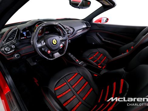 Used 2019 Ferrari 488 Spider RWD image 13