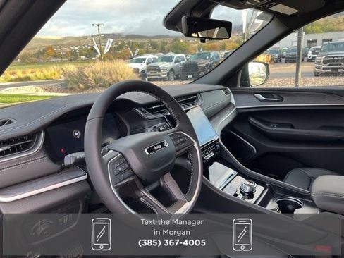 New 2025 Jeep Grand Cherokee Limited w/ Luxury Tech Group II image 12