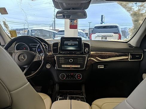 Used 2017 Mercedes-Benz GLS 450 4MATIC image 16