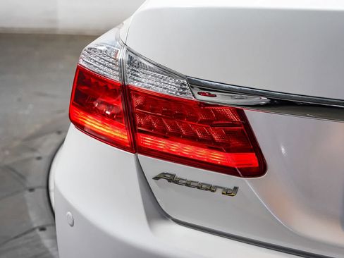 Used 2014 Honda Accord EX-L image 11