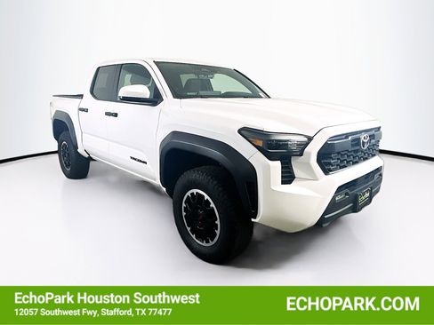 Used 2024 Toyota Tacoma TRD Off-Road AWD/4WD image 1