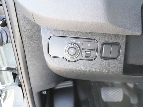 Used 2022 Mercedes-Benz Sprinter 144 Cargo image 28