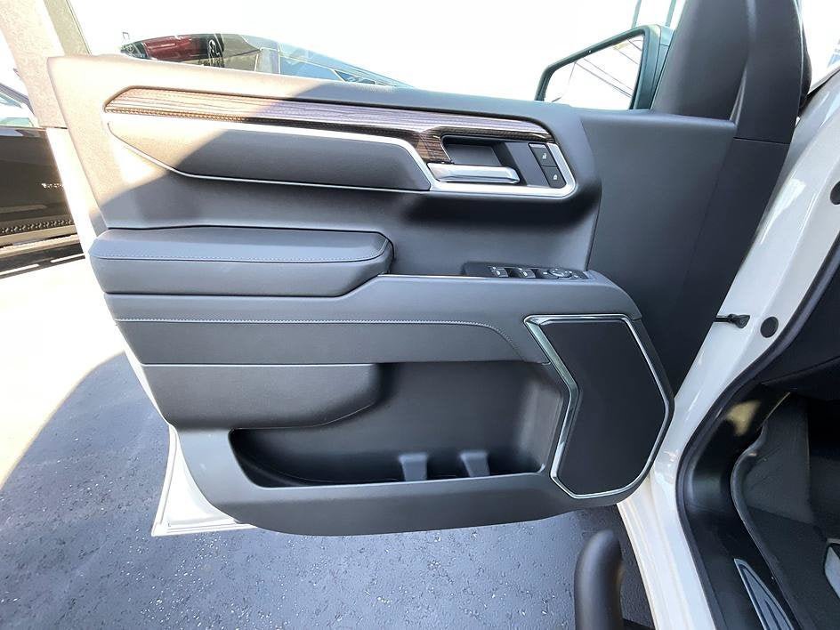 New 2026 Chevrolet Silverado 1500 RST w/ RST Select Package AWD/4WD image 18
