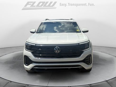 Certified 2026 Volkswagen Atlas SEL Premium R-Line AWD/4WD image 2
