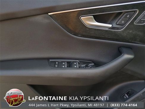 Used 2019 Audi Q8 Premium w/ Convenience Package image 15