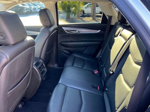 Used 2018 Cadillac XT5 Luxury w/ Driver Awareness Package image 16