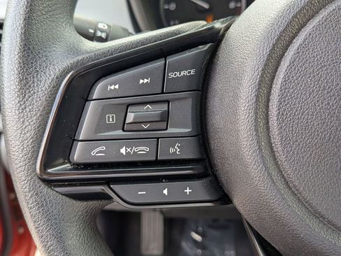 Used 2025 Subaru Crosstrek 2.0i Premium image 19
