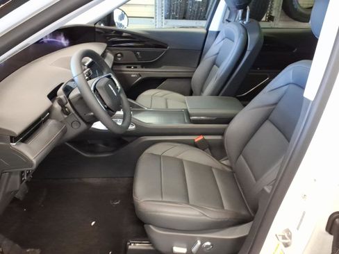 New 2026 Lincoln Nautilus Premier w/ Equipment Group 102A image 4