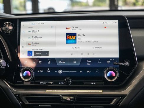 New 2026 Lexus TX 550h AWD Plug-In Hybrid image 13