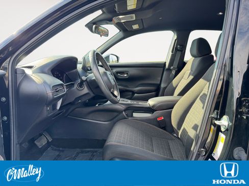 Certified 2023 Honda HR-V Sport image 10