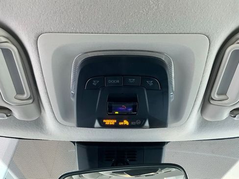 Used 2025 Toyota Corolla LE image 16