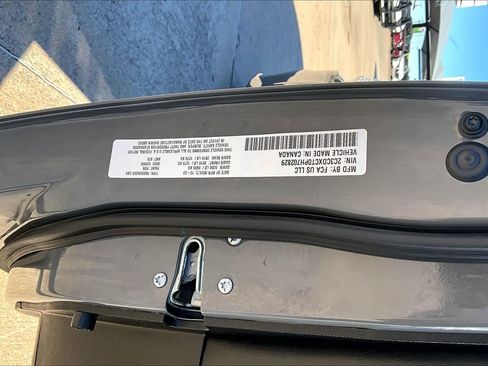 Certified 2023 Dodge Charger R/T w/ Plus Group image 32