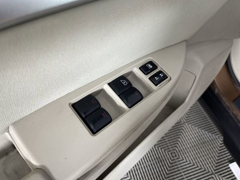 Used 2011 Subaru Outback 2.5i Premium w/ All-Weather Pkg image 14