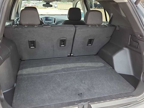 Used 2024 Chevrolet Equinox LT FWD image 23