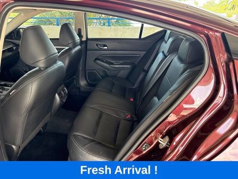 Used 2023 Nissan Altima 2.5 SL FWD image 3
