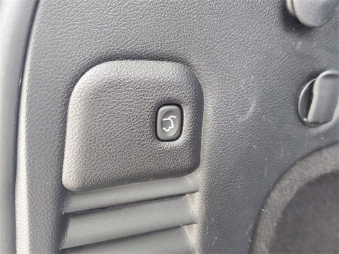 Used 2019 Jeep Grand Cherokee Limited w/ Luxury Group II image 7