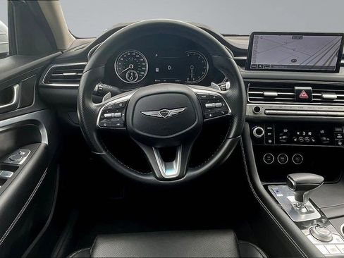 Used 2025 Genesis G70 2.5T RWD image 9