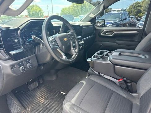 Used 2023 Chevrolet Silverado 1500 LT AWD/4WD image 25