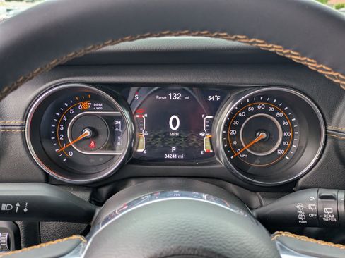 Used 2023 Jeep Wrangler Unlimited Sahara AWD/4WD image 20