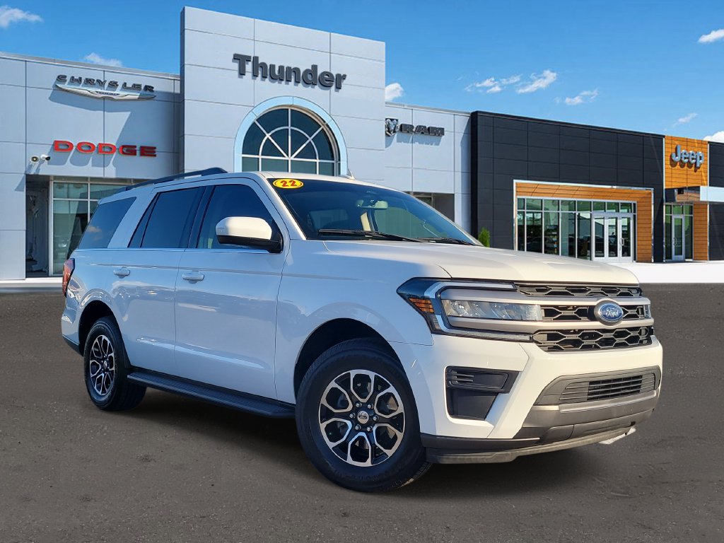 Used 2022 Ford Expedition XLT RWD image 1