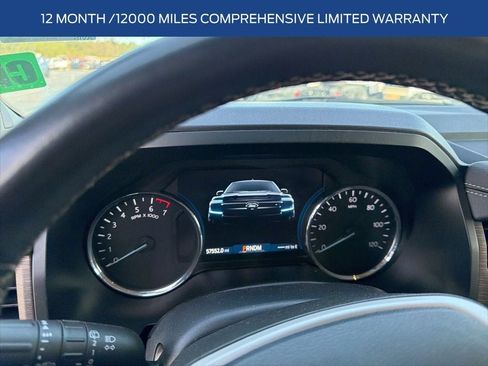 Used 2024 Ford Expedition Limited image 5