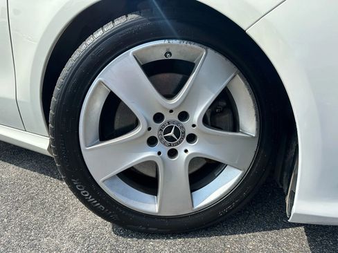 Used 2018 Mercedes-Benz CLA 250 4MATIC image 36