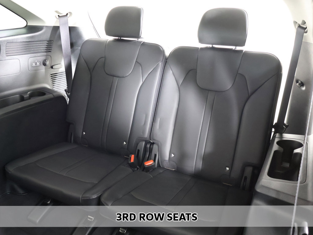 Used 2024 Kia Sorento S w/ Panoramic Sunroof Package FWD image 8