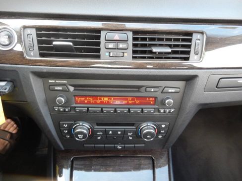 Used 2013 BMW 328i xDrive Coupe image 35