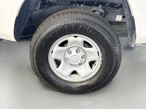 Used 2022 Toyota Tacoma SR image 36