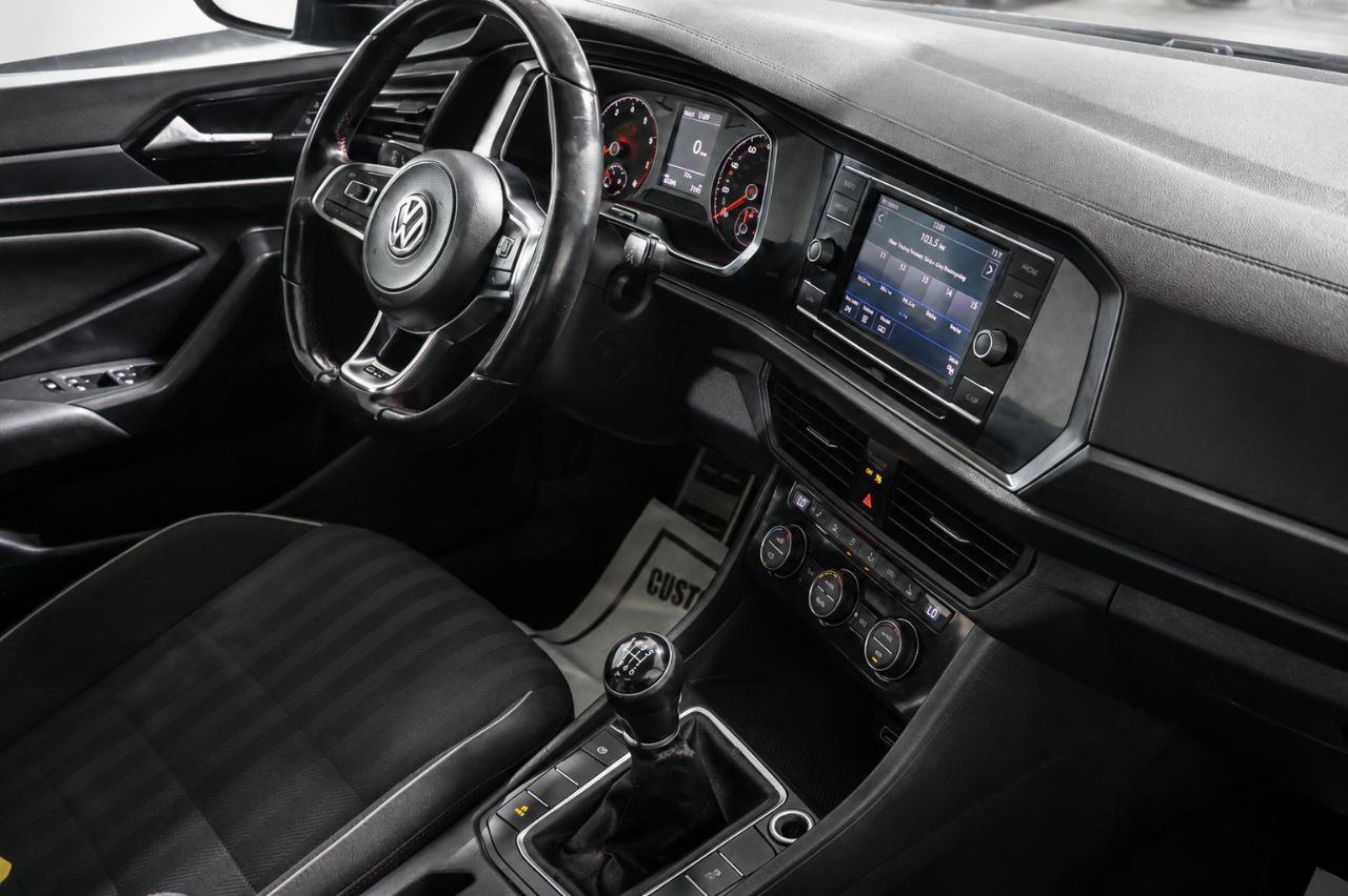 Used 2019 Volkswagen Jetta GLI FWD image 27