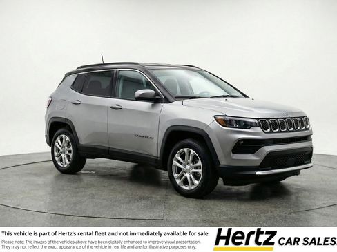 Used 2025 Jeep Compass Limited image 1