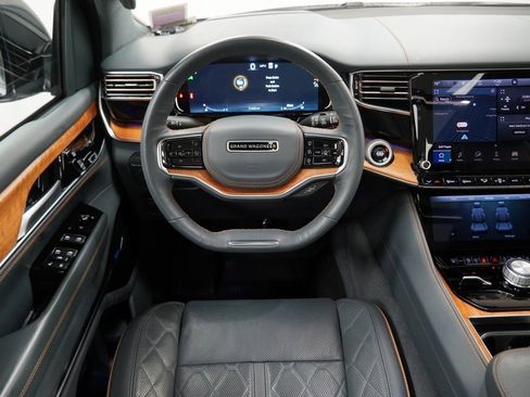 Certified 2024 Jeep Grand Wagoneer Series III w/ Rear Seat Video Group 1 image 30