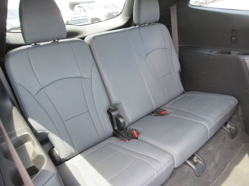 Used 2024 Buick Enclave Essence w/ Experience Buick Package FWD image 25