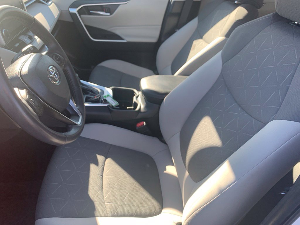 Used 2022 Toyota RAV4 XLE w/ Convenience Package AWD/4WD image 13