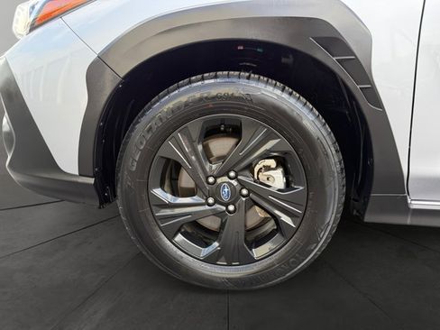 Used 2024 Subaru Crosstrek 2.0i AWD/4WD image 9