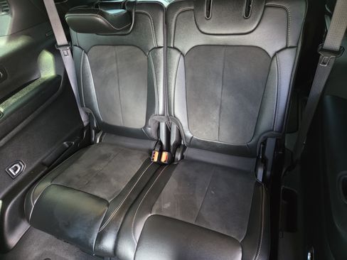 Used 2024 Jeep Grand Cherokee L Laredo RWD image 8