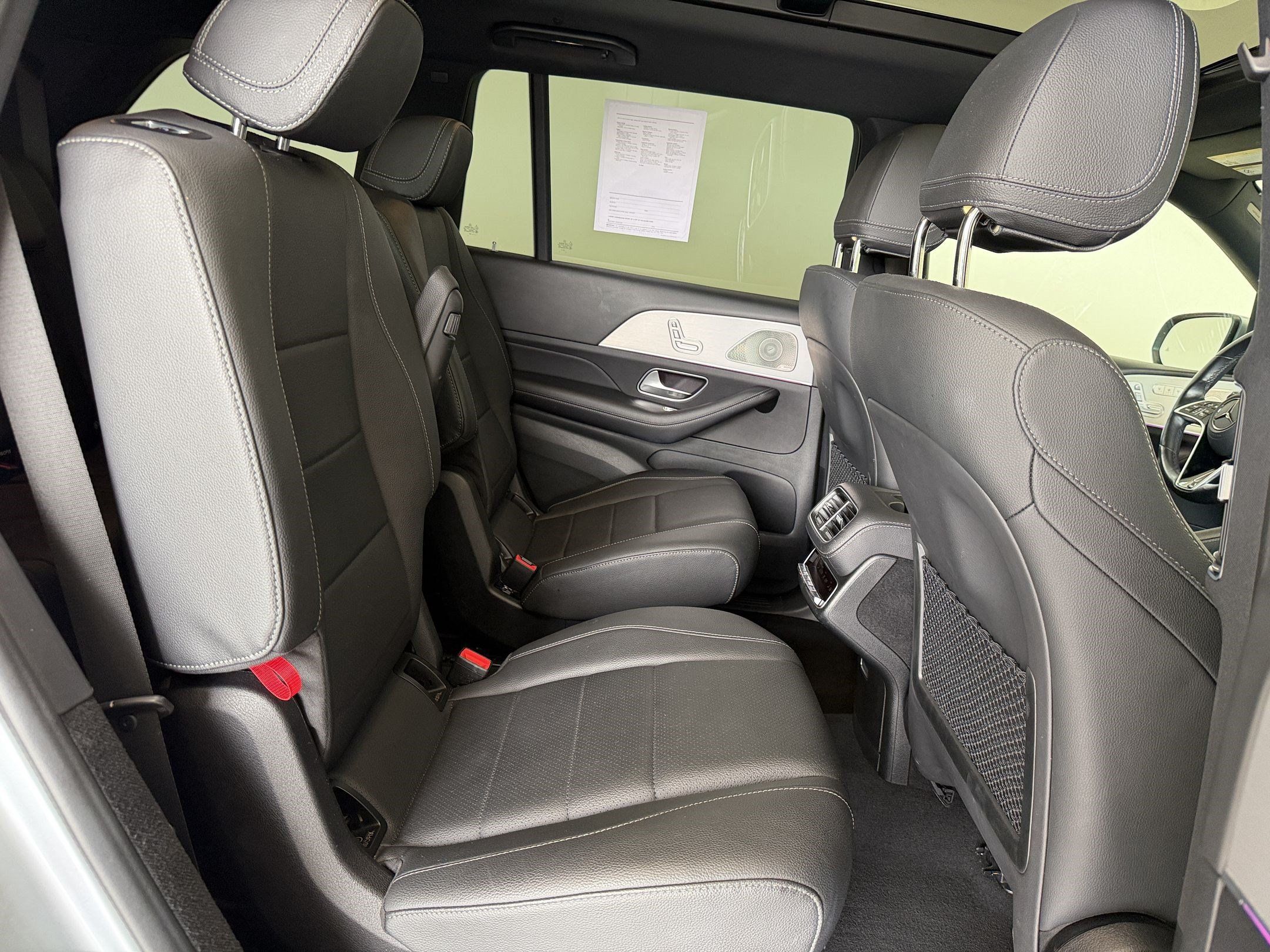 Used 2025 Mercedes-Benz GLS 450 4MATIC image 31