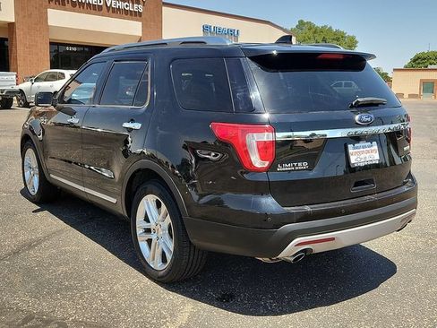 Used 2017 Ford Explorer Limited FWD image 3