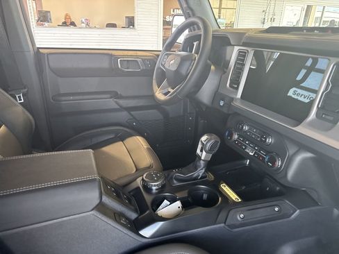 New 2025 Ford Bronco Outer Banks image 16