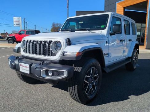 New 2026 Jeep Wrangler Unlimited Sahara AWD/4WD image 8
